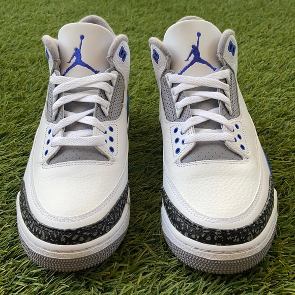 Air Jordan 3 Retro - Picture 2 of 5